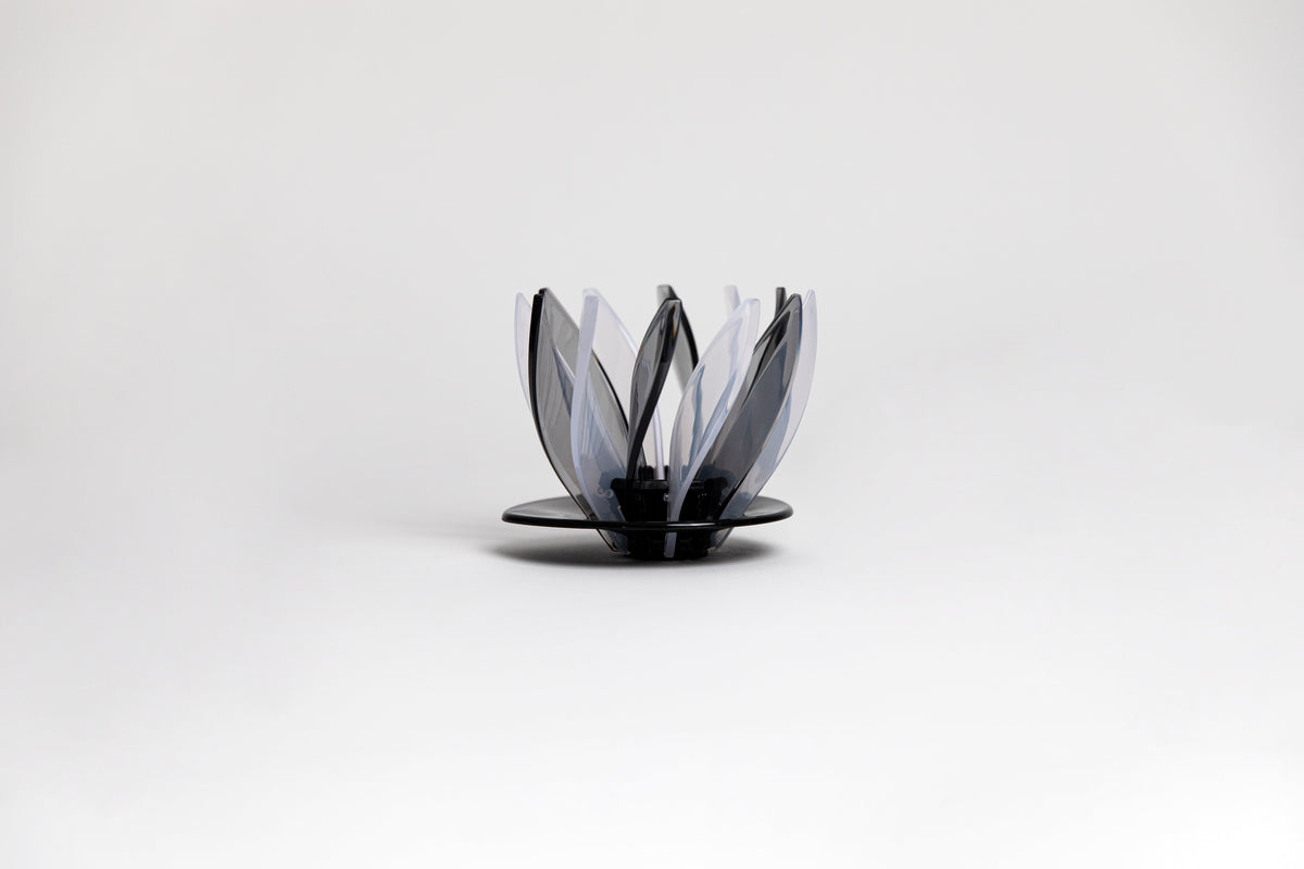 V60 "Suiren" Coffee Dripper 02